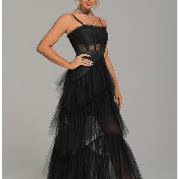 Never worn! Stunning maxi tulle gown (size small)! - Picture 2 of 4